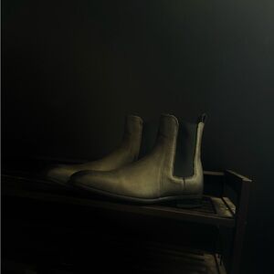 Leather Chelsea boots. Size 43 still new.